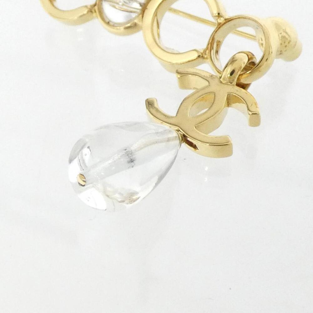 CHANEL Authentic White Brooch - Picture 2 of 4